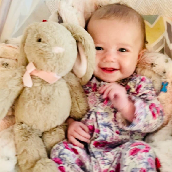 Meet your Posher, Erin - Picture 1 of 1